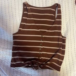 American Eagle cute brown top